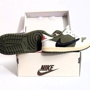 NIB Jordan 1 Low OG SP Travis Scott Medium Olive (TD)